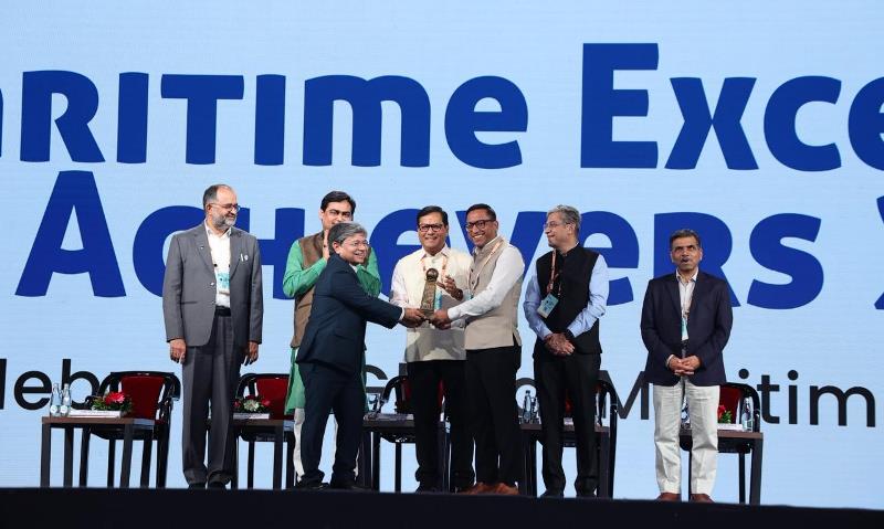 deendayal port receives award